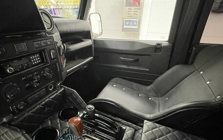 Land Rover Defender I, 2001 год, 5 500 000 рублей, 9 фотография