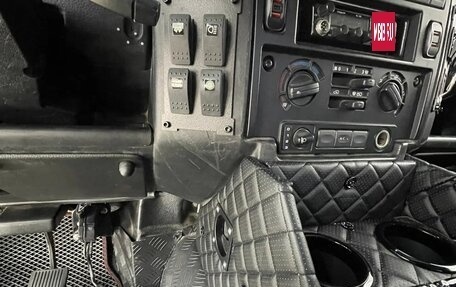 Land Rover Defender I, 2001 год, 5 500 000 рублей, 6 фотография