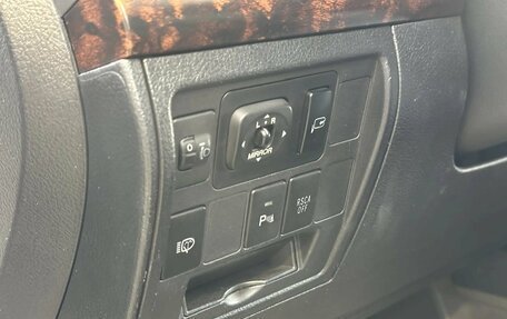 Toyota Land Cruiser 200, 2011 год, 2 490 000 рублей, 12 фотография