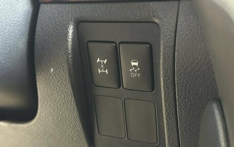 Toyota Land Cruiser 200, 2011 год, 2 490 000 рублей, 14 фотография