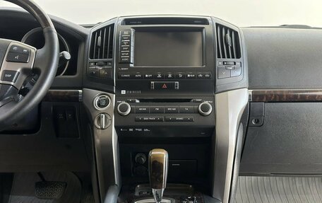 Toyota Land Cruiser 200, 2011 год, 2 490 000 рублей, 17 фотография