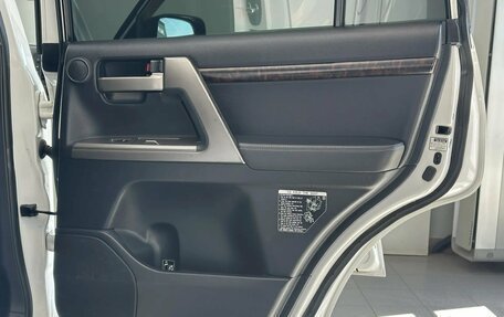 Toyota Land Cruiser 200, 2011 год, 2 490 000 рублей, 34 фотография