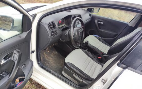 Volkswagen Polo VI (EU Market), 2013 год, 450 000 рублей, 3 фотография