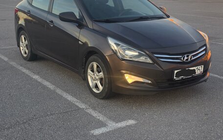 Hyundai Solaris II рестайлинг, 2016 год, 801 000 рублей, 21 фотография