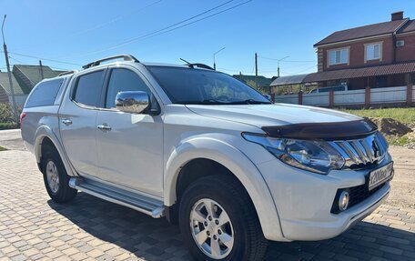 Mitsubishi L200 IV рестайлинг, 2017 год, 2 450 000 рублей, 2 фотография