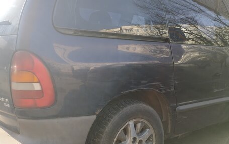 Chrysler Voyager III, 1997 год, 205 000 рублей, 6 фотография