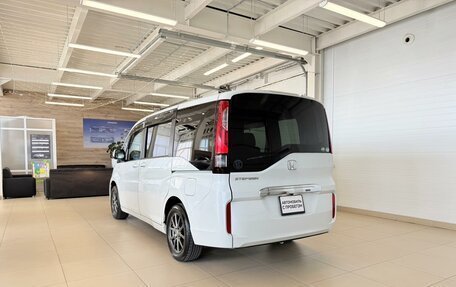 Honda Stepwgn IV, 2018 год, 1 649 000 рублей, 4 фотография