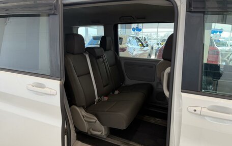 Honda Stepwgn IV, 2018 год, 1 649 000 рублей, 17 фотография