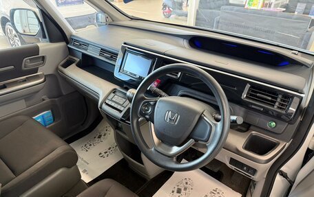 Honda Stepwgn IV, 2018 год, 1 649 000 рублей, 11 фотография