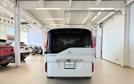 Honda Stepwgn IV, 2018 год, 1 649 000 рублей, 5 фотография