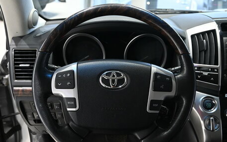 Toyota Land Cruiser 200, 2015 год, 6 800 000 рублей, 12 фотография