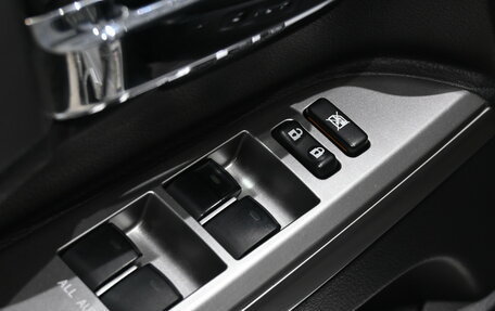 Toyota Land Cruiser 200, 2015 год, 6 800 000 рублей, 30 фотография
