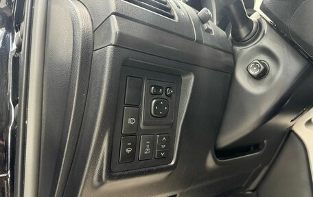 Toyota Land Cruiser Prado 150 рестайлинг 2, 2010 год, 2 966 000 рублей, 12 фотография