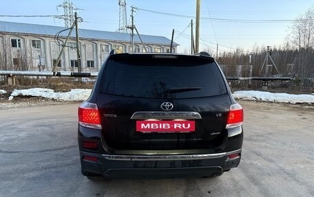 Toyota Highlander III, 2011 год, 1 750 000 рублей, 16 фотография