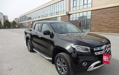 Mercedes-Benz X-Класс I, 2018 год, 4 500 000 рублей, 13 фотография