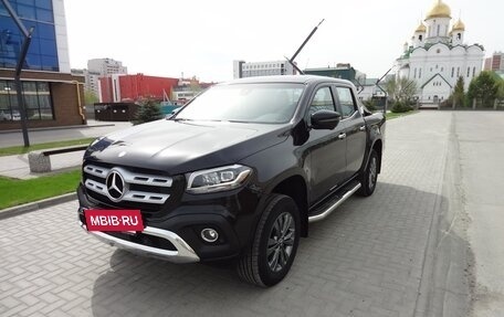 Mercedes-Benz X-Класс I, 2018 год, 4 500 000 рублей, 15 фотография