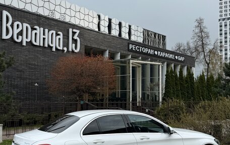 Mercedes-Benz C-Класс, 2017 год, 3 000 000 рублей, 5 фотография
