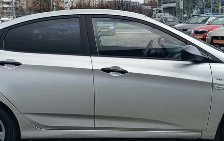 Hyundai Solaris II рестайлинг, 2014 год, 670 000 рублей, 3 фотография
