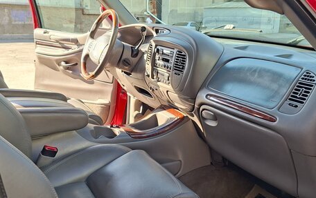 Lincoln Navigator, 1997 год, 1 000 000 рублей, 16 фотография