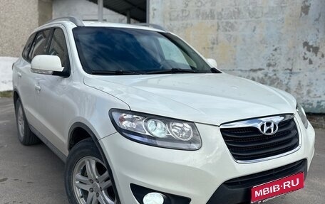 Hyundai Santa Fe III рестайлинг, 2010 год, 900 000 рублей, 1 фотография