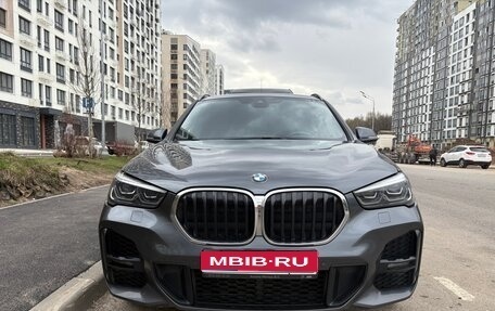 BMW X1, 2019 год, 3 300 000 рублей, 1 фотография