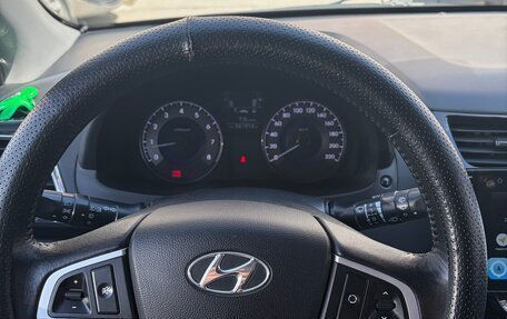 Hyundai Solaris II рестайлинг, 2012 год, 580 000 рублей, 7 фотография