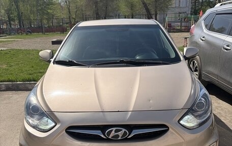 Hyundai Solaris II рестайлинг, 2012 год, 580 000 рублей, 2 фотография