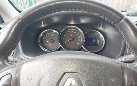 Renault Logan II, 2017 год, 745 000 рублей, 16 фотография