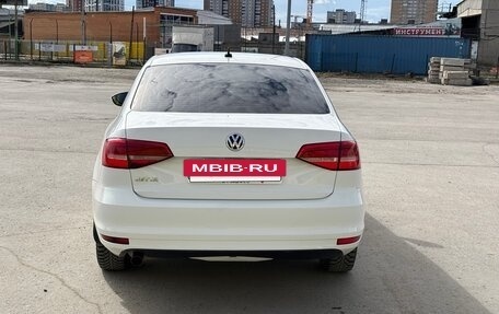 Volkswagen Jetta VI, 2015 год, 849 000 рублей, 6 фотография