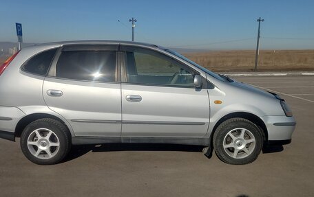 Nissan Tino, 2000 год, 400 000 рублей, 5 фотография