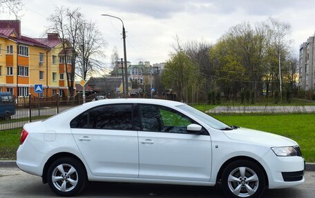 Skoda Rapid I, 2014 год, 760 000 рублей, 4 фотография