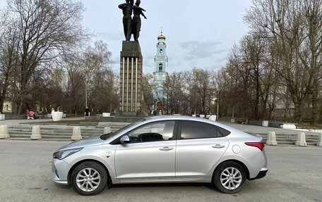 Hyundai Solaris II рестайлинг, 2021 год, 1 540 000 рублей, 4 фотография