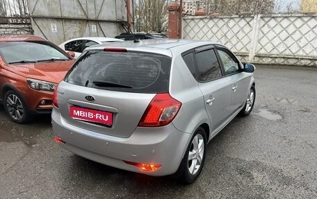 KIA cee'd I рестайлинг, 2010 год, 695 000 рублей, 1 фотография
