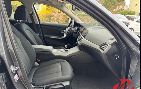 BMW 3 серия, 2022 год, 2 954 394 рублей, 12 фотография