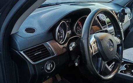 Mercedes-Benz GL-Класс, 2015 год, 3 220 000 рублей, 26 фотография