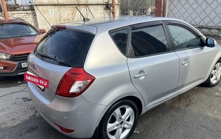 KIA cee'd I рестайлинг, 2010 год, 695 000 рублей, 7 фотография