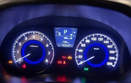 Hyundai Solaris II рестайлинг, 2012 год, 705 000 рублей, 10 фотография
