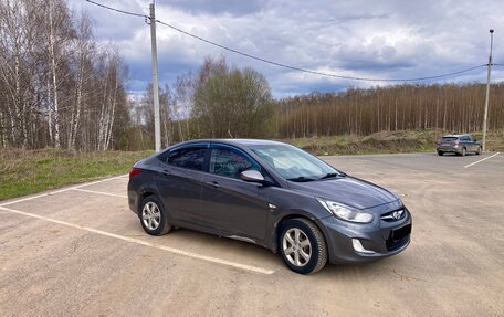 Hyundai Solaris II рестайлинг, 2012 год, 750 000 рублей, 2 фотография