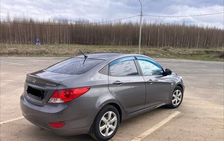Hyundai Solaris II рестайлинг, 2012 год, 750 000 рублей, 5 фотография