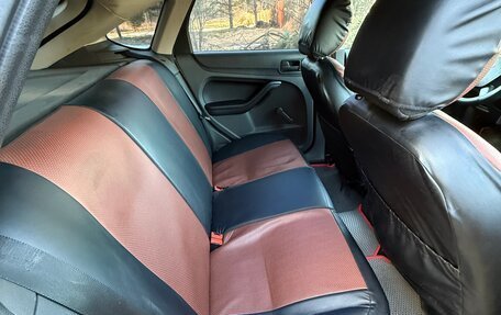 Ford Focus II рестайлинг, 2005 год, 350 000 рублей, 11 фотография
