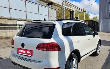 Volkswagen Touareg III, 2010 год, 1 980 000 рублей, 4 фотография