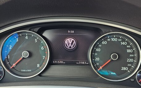Volkswagen Touareg III, 2010 год, 1 980 000 рублей, 12 фотография