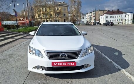 Toyota Camry, 2013 год, 1 650 000 рублей, 2 фотография