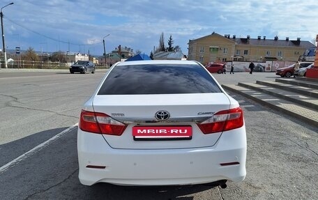 Toyota Camry, 2013 год, 1 650 000 рублей, 4 фотография