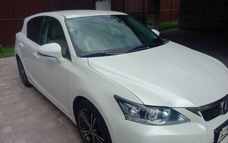 Lexus CT I рестайлинг, 2012 год, 1 700 000 рублей, 18 фотография
