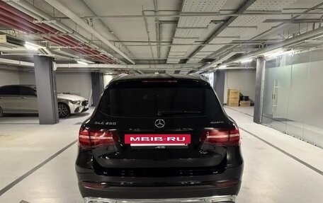 Mercedes-Benz GLC, 2018 год, 2 950 000 рублей, 2 фотография