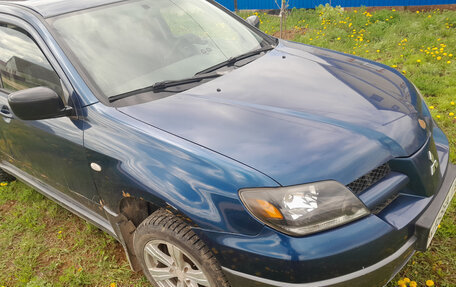 Mitsubishi Outlander III рестайлинг 3, 2004 год, 340 000 рублей, 3 фотография