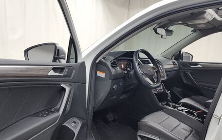 Volkswagen Tiguan II, 2022 год, 4 280 000 рублей, 8 фотография
