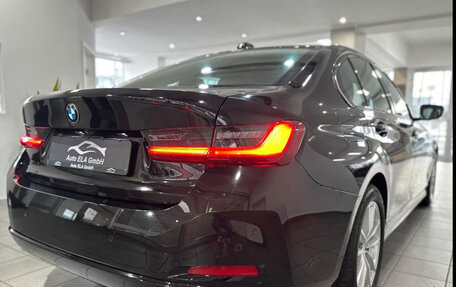 BMW 3 серия, 2022 год, 3 250 915 рублей, 9 фотография
