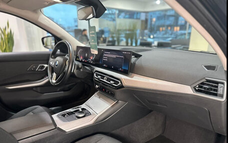 BMW 3 серия, 2022 год, 3 250 915 рублей, 40 фотография
